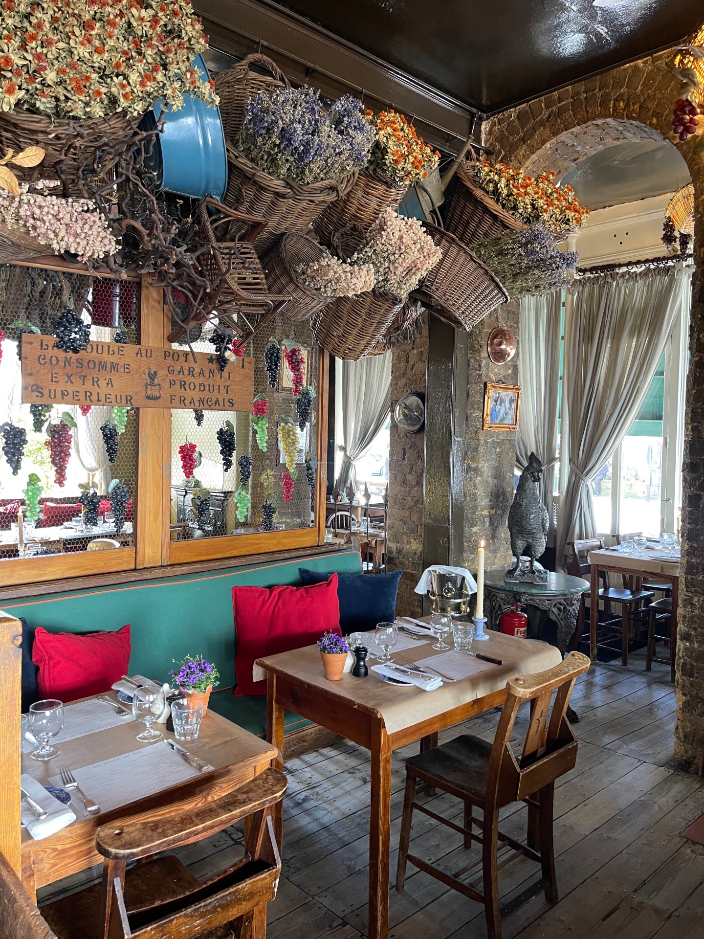 La Poule au Pot - interior 21.jpg